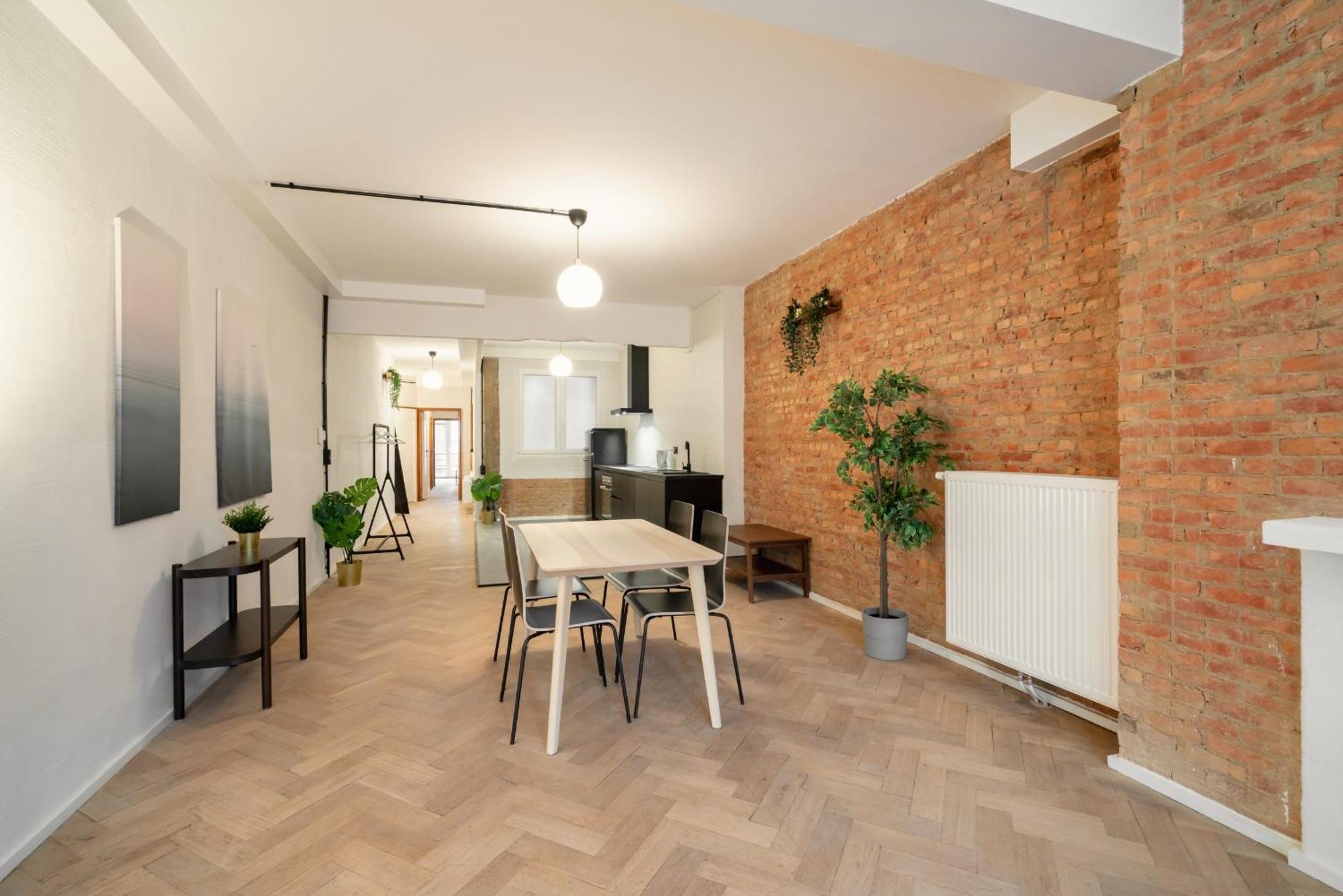Two-Bedroom Apartments In The Heart Of Антверпен Экстерьер фото