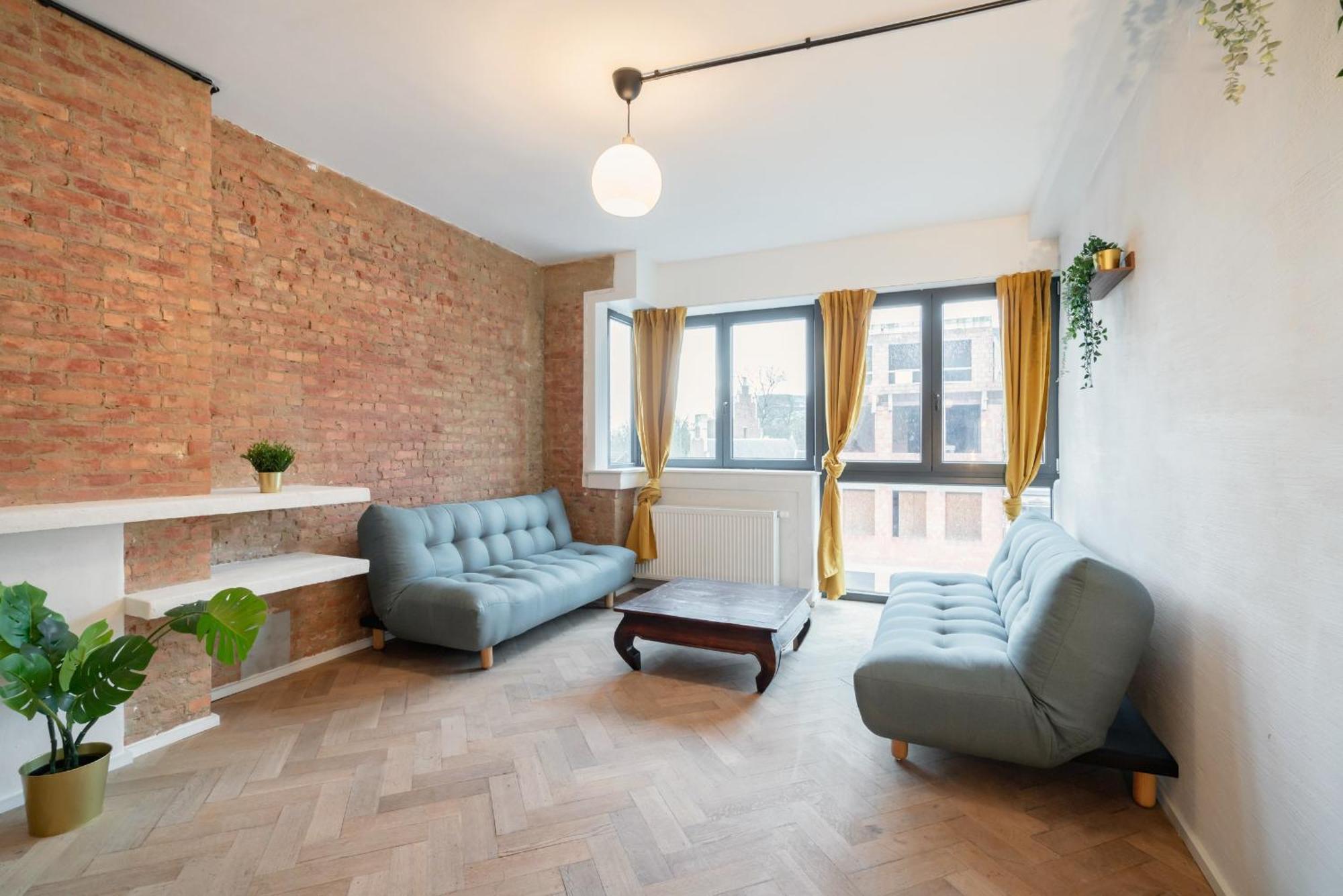 Two-Bedroom Apartments In The Heart Of Антверпен Экстерьер фото