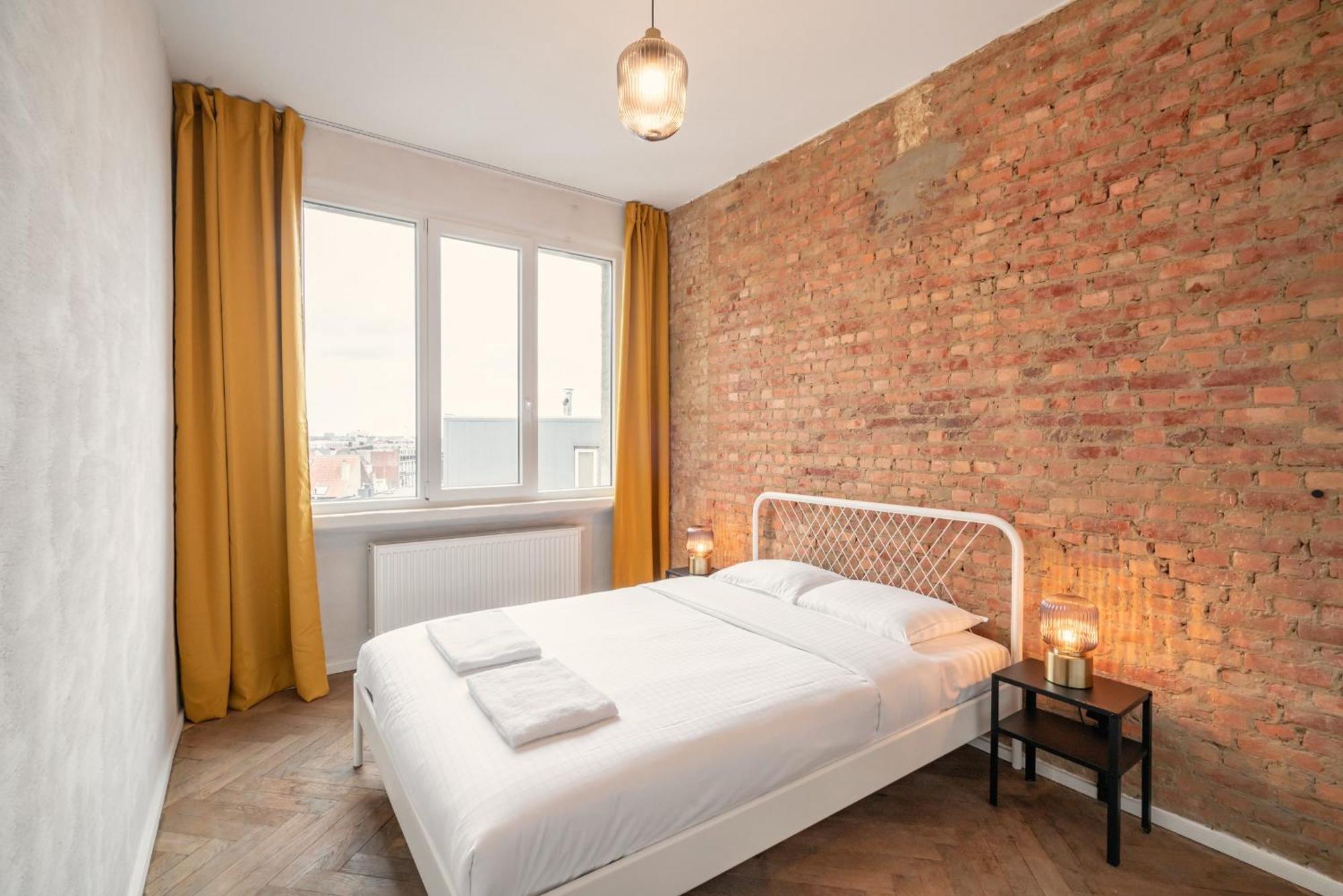 Two-Bedroom Apartments In The Heart Of Антверпен Экстерьер фото